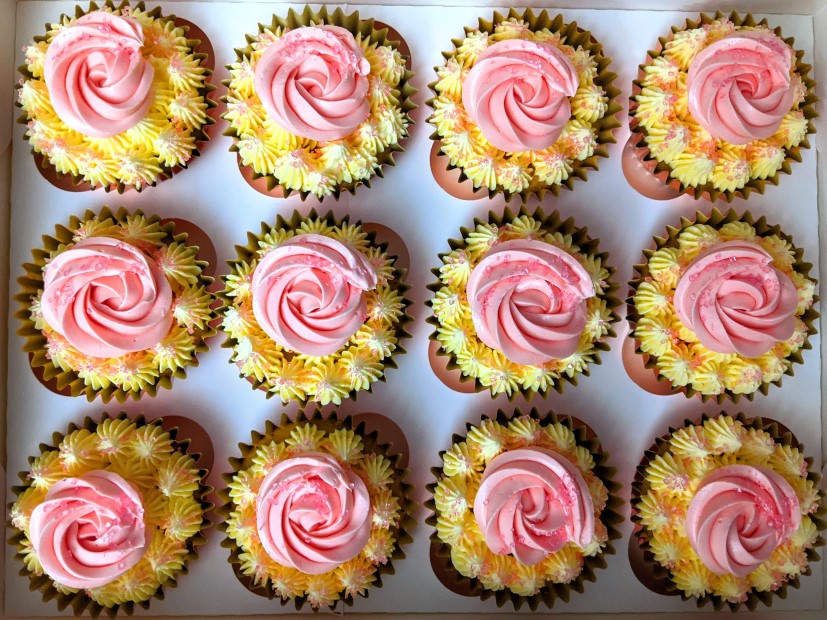 12 Cupcakes 12