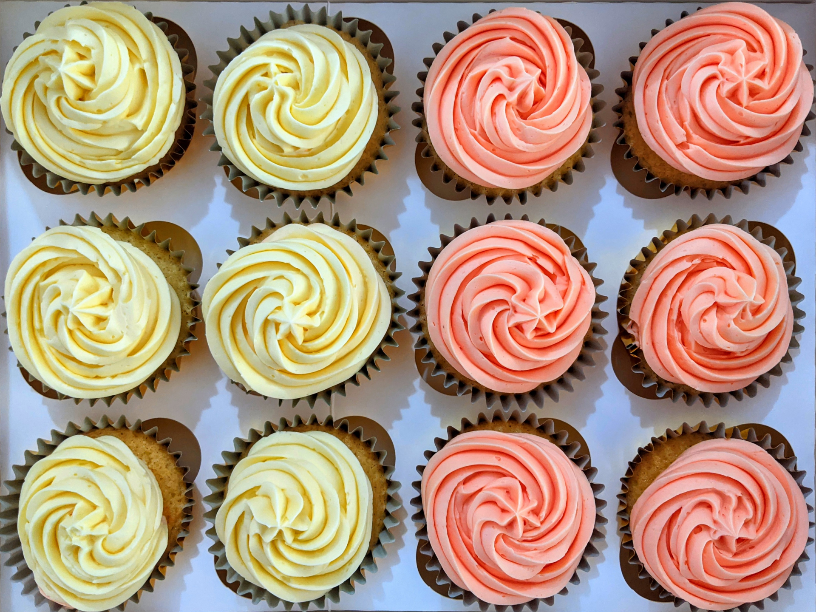 12 Cupcakes 1
